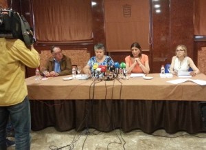 Miembros de la Red de Víctimas Españolas durante la presentación del Manifiesto