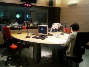 En los estudios de Radio Nacional grabando Por todo lo alto