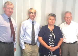 Integrantes de la Federación Internacional de Víctimas de Accidentes Aéreos y Familias 